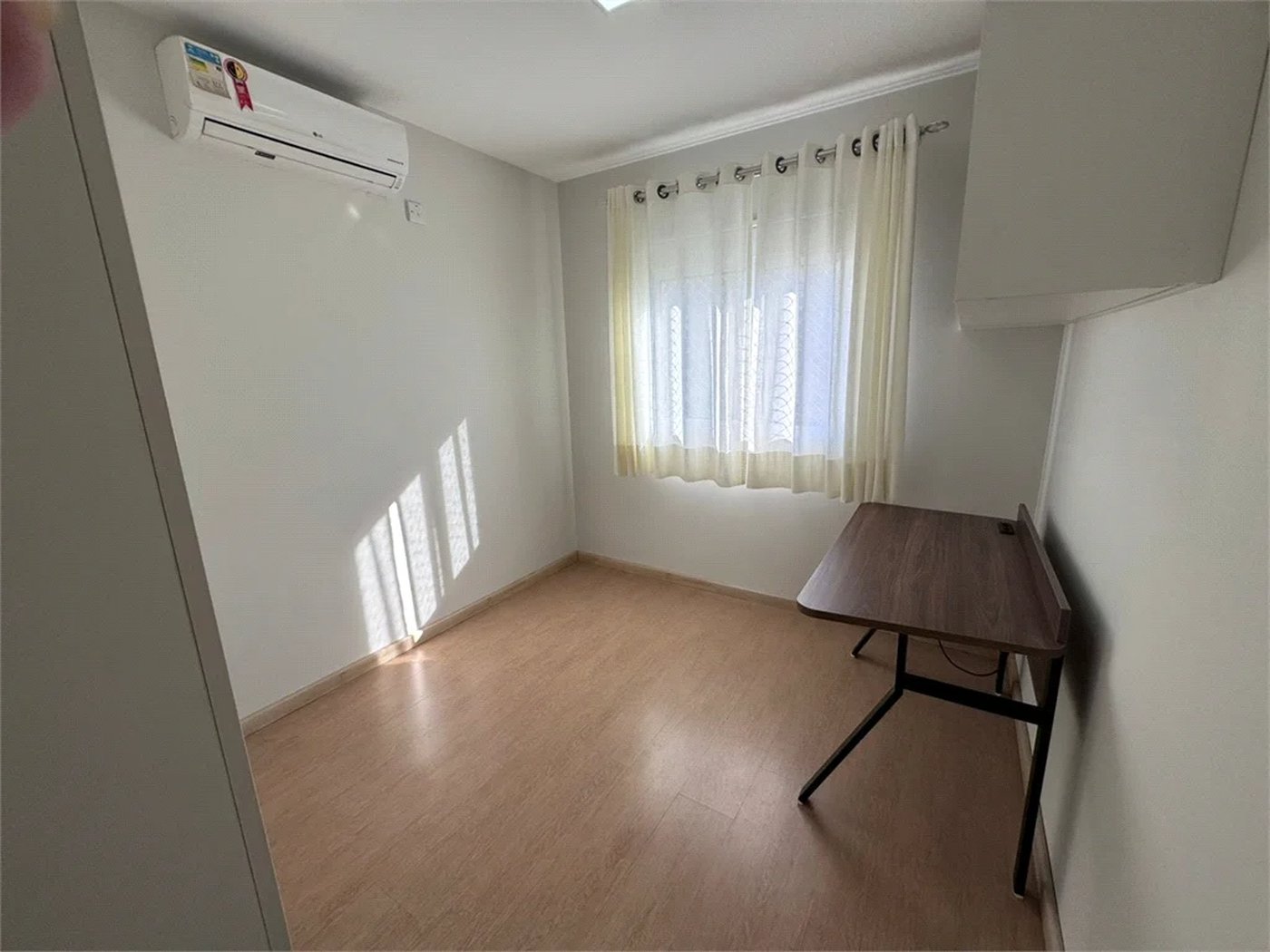 Apartamento para alugar com 3 quartos, sendo 1 suíte, em Pinheiros, São Paulo, SP