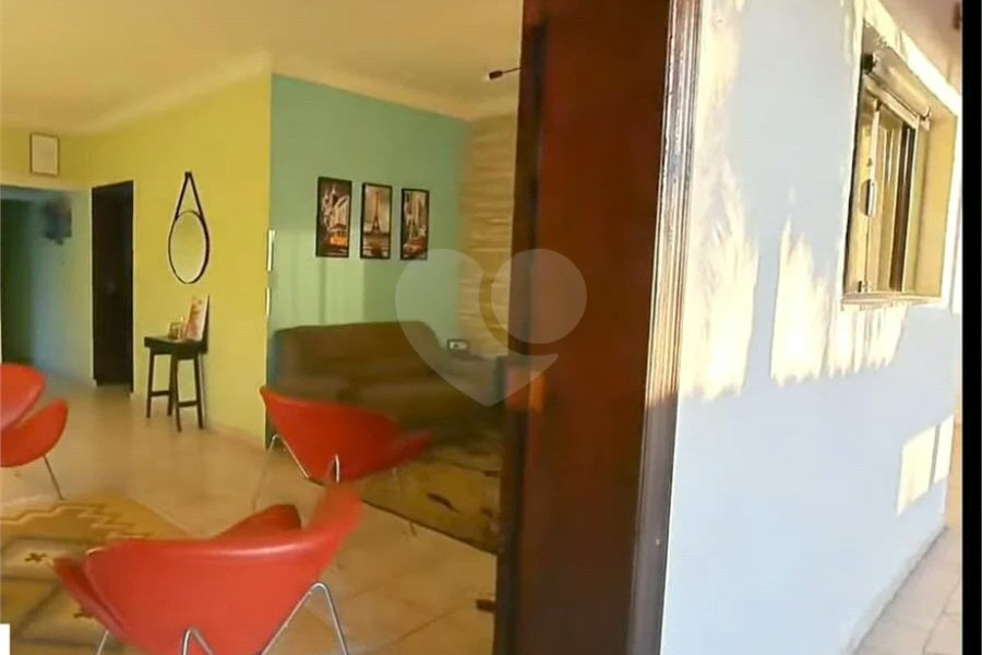 Belíssima casa com 04 dormitórios em Itanhaém