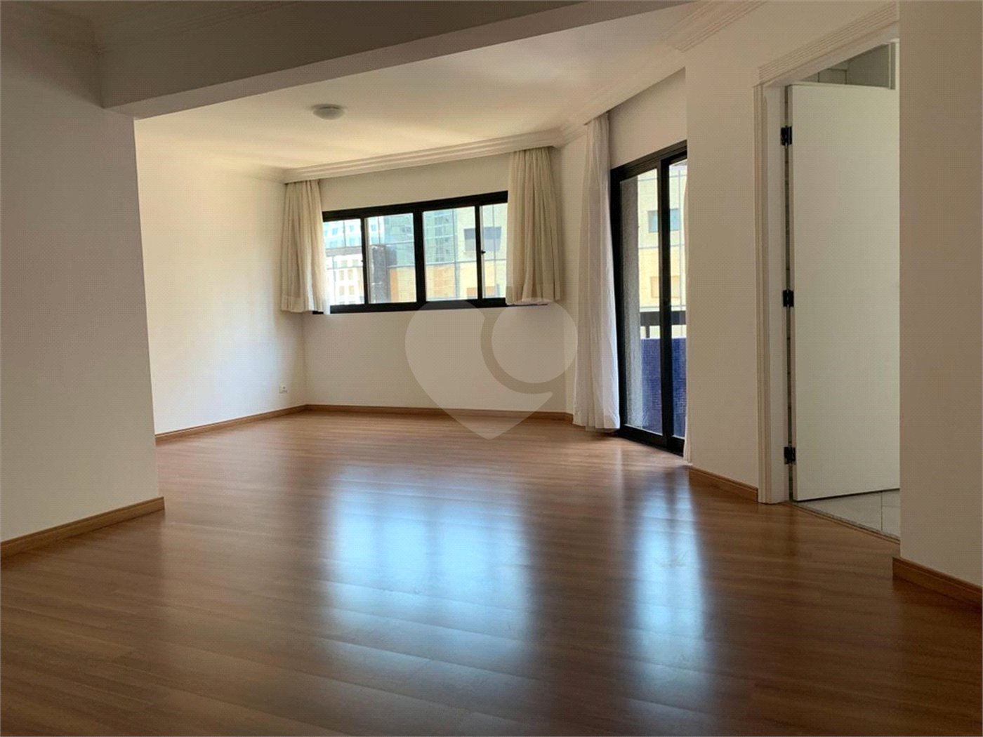 Apartamento à venda com 2 quartos em Vila Olímpia, São Paulo, SP