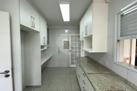 Apartamento à venda ou para alugar com 3 suítes em Vila Suzana, São Paulo, SP