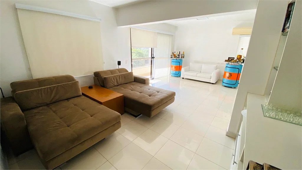 Apartamento à venda com 3 suítes em Vila Andrade, São Paulo, SP