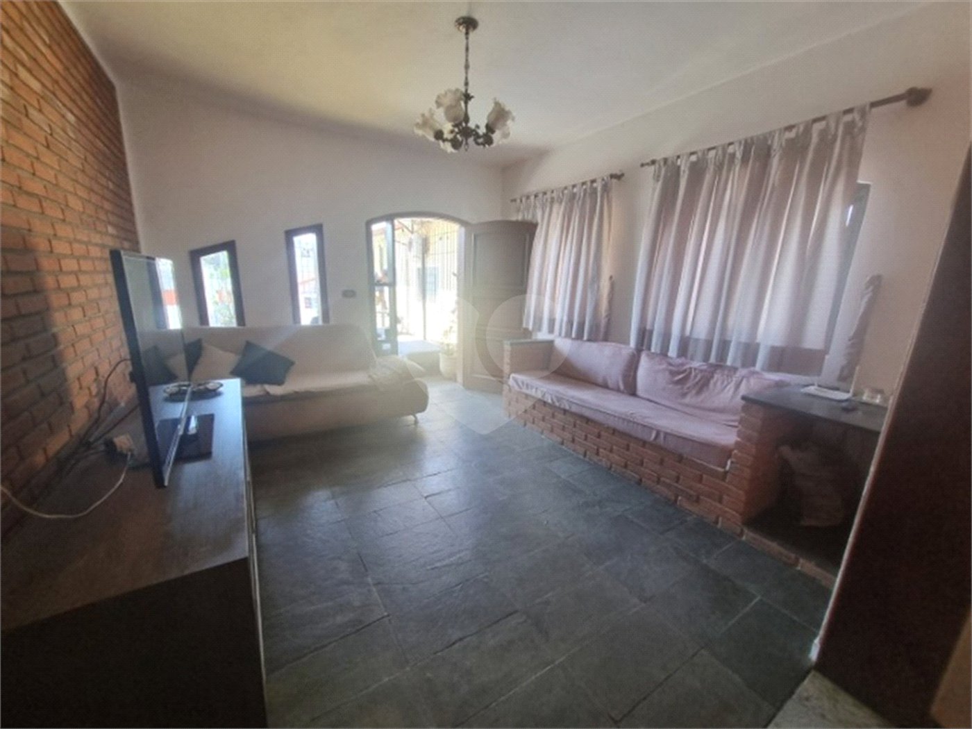 Casa à venda com 3 quartos, sendo 1 suíte, no Centro, Vinhedo, SP
