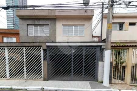 Sobrado à venda com 3 quartos em Vila Gomes Cardim, São Paulo, SP