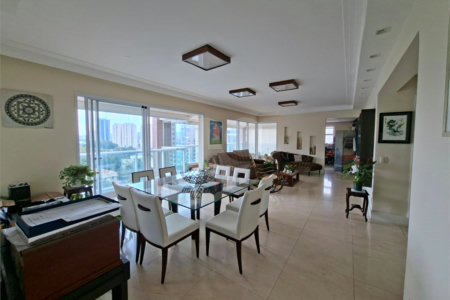 Apartamento à venda com 4 quartos, sendo 3 suítes,  em Perdizes, São Paulo, SP