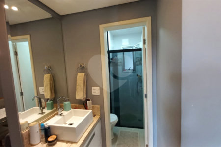 Apartamento à venda com 3 quartos, sendo 1 suíte, em Jardim Luísa, São Paulo, SP