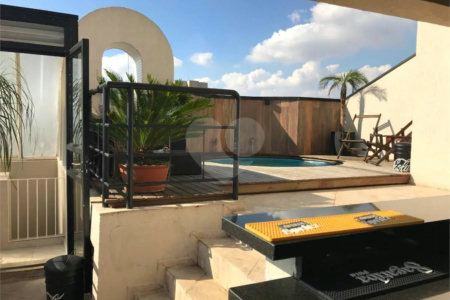 Cobertura à venda com 3 quartos, sendo 1 suíte,  em Vila Andrade, São Paulo, SP