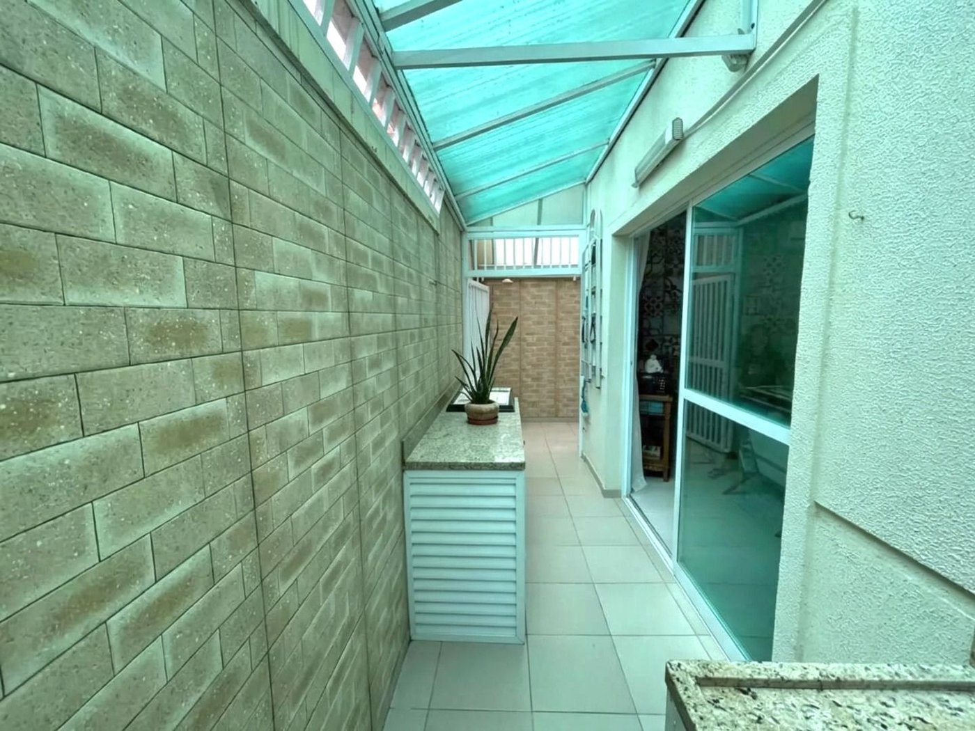 Casa com 2 dormitórios à venda, 130 m² por R$ 879.000,00 - Marapé - Santos/SP