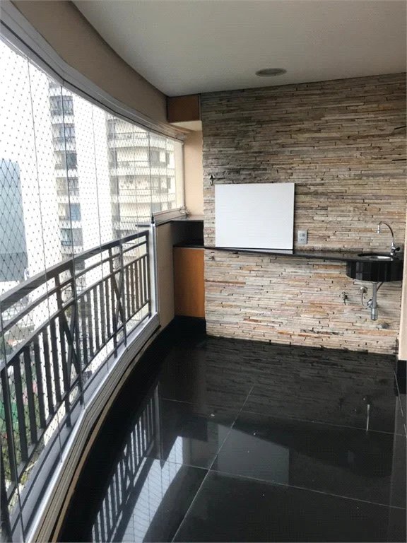 Apartamento à venda com 2 quartos, sendo 1 suíte, em Vila Andrade, São Paulo, SP