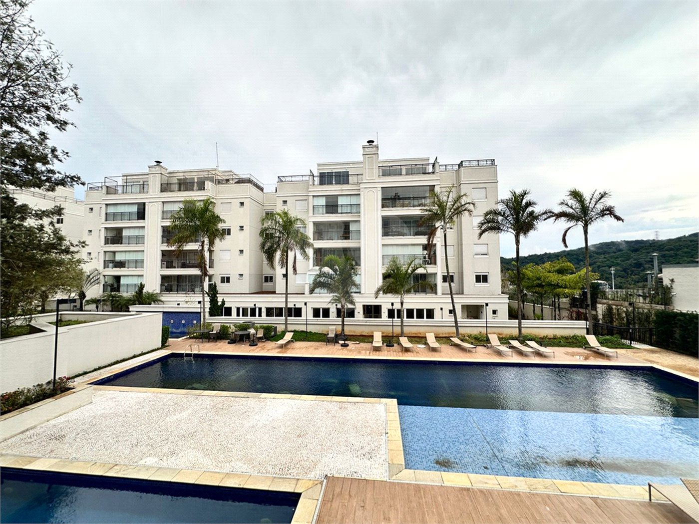 Apartamento à venda com 3 quartos, sendo 2 suítes, em Tremembé, São Paulo, SP