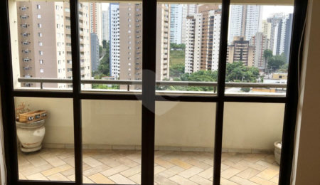 Apartamento à venda com 3 quartos, sendo 1 suíte, em Vila Andrade, São Paulo, SP