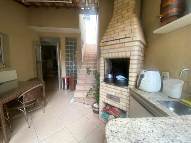 Casa à venda com 4 quartos, sendo 2 suítes,  em Parada Inglesa, São Paulo, SP