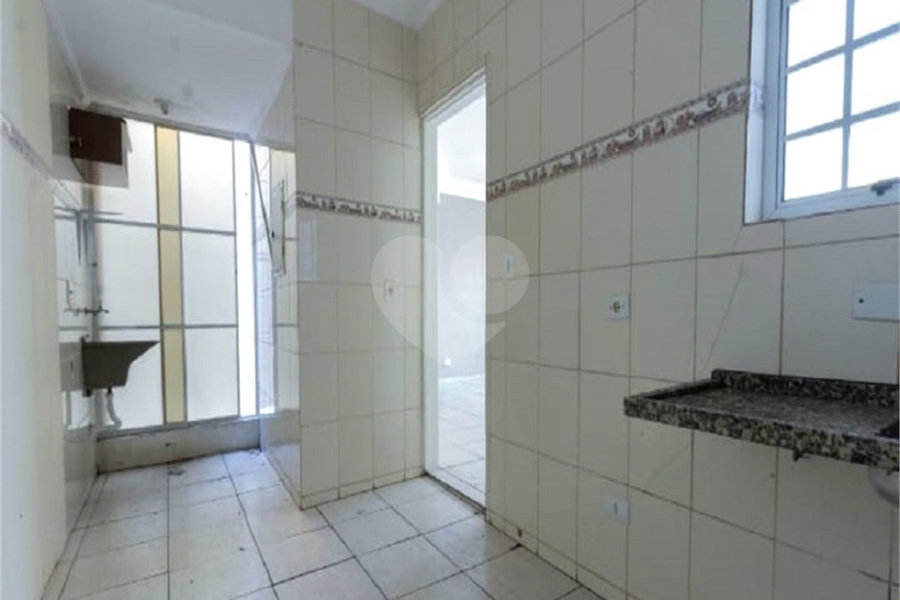 Casa para alugar com 2 quartos, sendo 1 suíte,  no condomínio Nova Carioba, São Paulo - SP