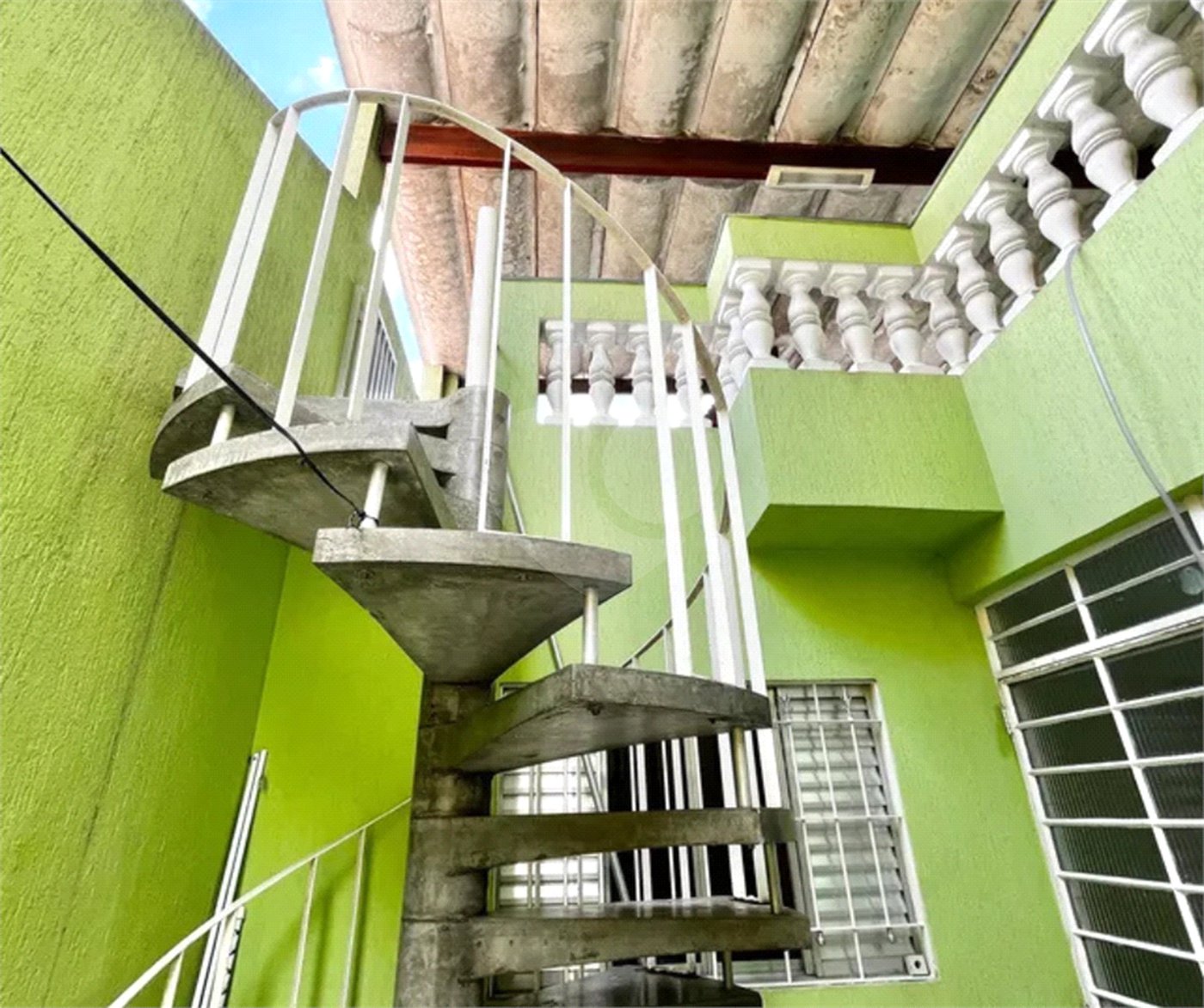 Sobrado à venda com 3 suítes em Parque Naçoes Unidas, São Paulo, SP