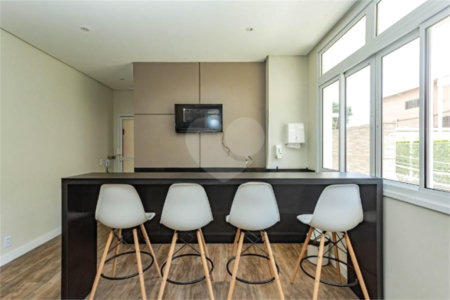 Apartamento de 02 dormitórios sendo 1 suíte