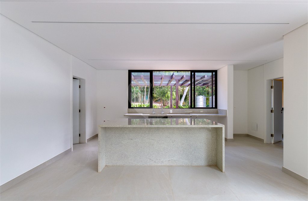 Casa à venda com 5 suítes no condomínio Chácara Flora, São Paulo - SP