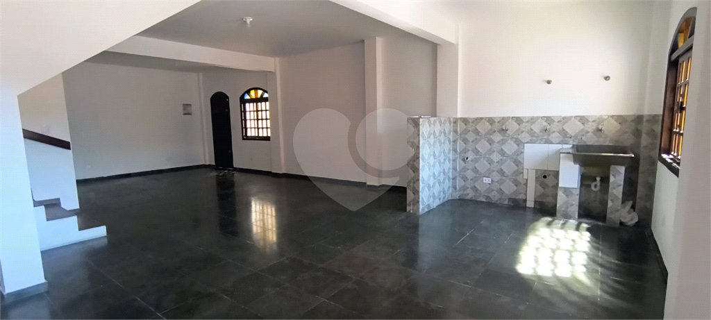Sobrado à venda com 3 quartos, sendo 2 suítes, em Jardim Ivana, São Paulo, SP