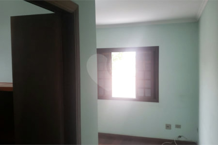 Sobrado à venda ou para alugar com 4 quartos, sendo 2 suítes, em Vila Congonhas, São Paulo, SP