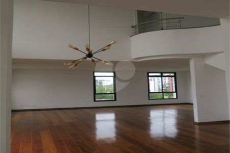 Cobertura à venda com 4 quartos, sendo 2 suítes,  em Vila Suzana, São Paulo, SP