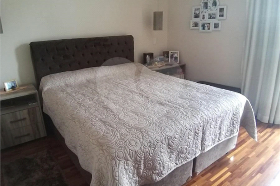 Casa à venda com 3 quartos, sendo 1 suíte, em Saúde, São Paulo, SP