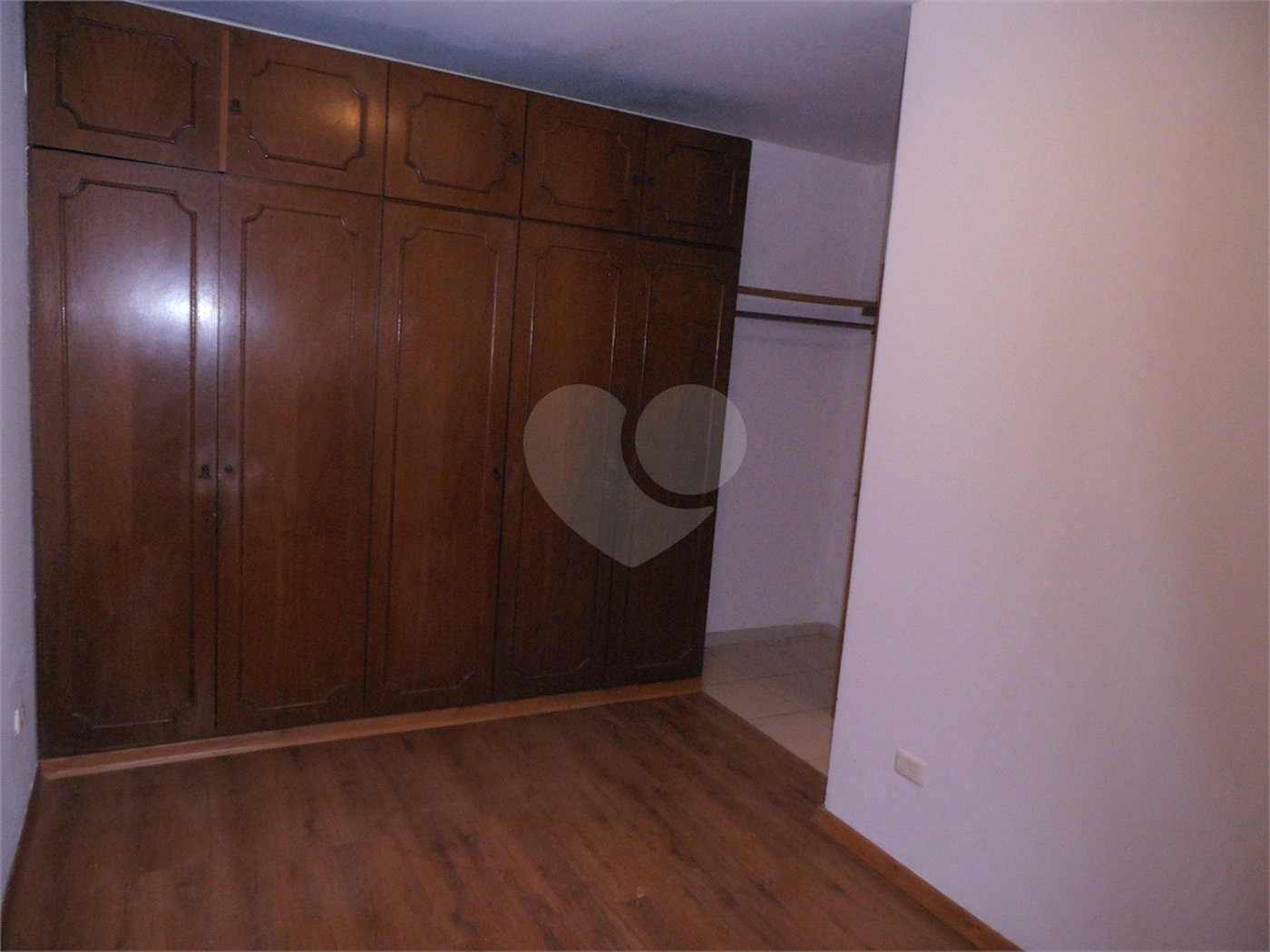 Sobrado à venda ou para alugar com 4 quartos, sendo 1 suíte, em Vila Butantã, São Paulo, SP