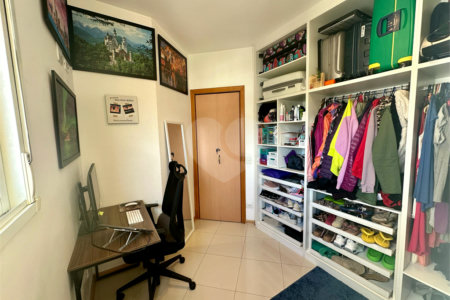 Apartamento à venda com 3 quartos, sendo 1 suíte,  em Baeta Neves, São Bernardo do Campo, SP