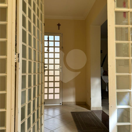 Casa à venda com 4 quartos, sendo 1 suíte, em Vila Henrique, Salto, SP