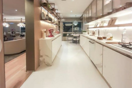Apartamento à venda com 4 suítes em Indianópolis, São Paulo, SP