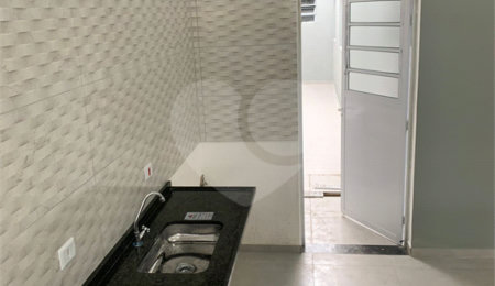 Casa Térrea à venda com 3 quartos, sendo 1 suíte,  em Vila Nova Bonsucesso, Guarulhos, SP