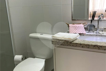 Apartamento à venda com 2 quartos, sendo 1 suíte, em Campo Grande, São Paulo, SP