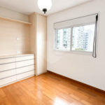 Apartamento à venda com 3 quartos, sendo 1 suíte, em Jardim das Acácias, São Paulo, SP
