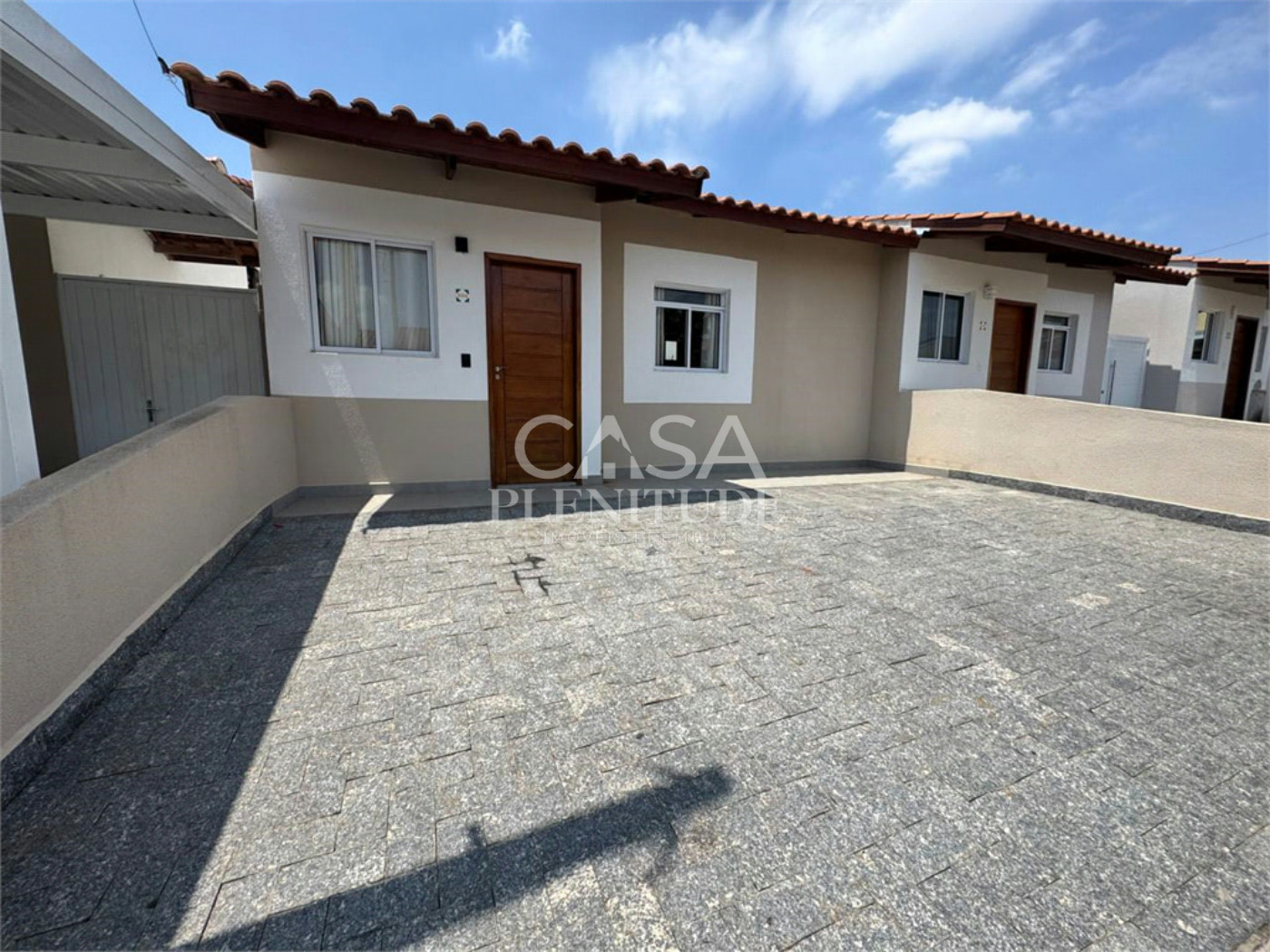 Casa em condomínio à venda com 2 quartos, sendo 1 suíte,  em Conjunto Habitacional Júlio de Mesquita Filho, Sorocaba, SP