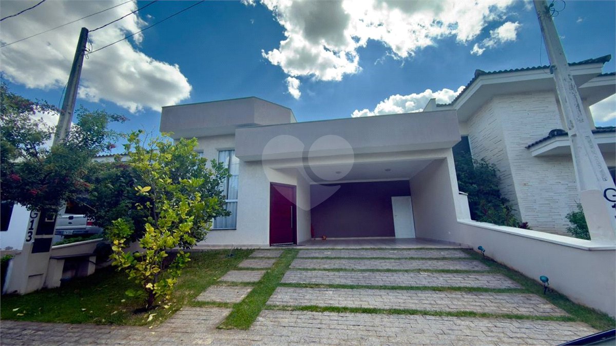 Casa à venda com 4 quartos, sendo 1 suíte,  no condomínio Portobello Sorocaba, Sorocaba - SP