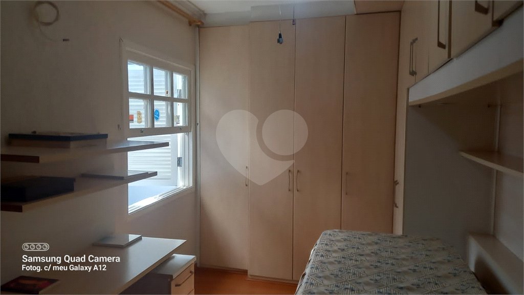 Sobrado à venda com 4 quartos, sendo 1 suíte, em Tremembé, São Paulo, SP