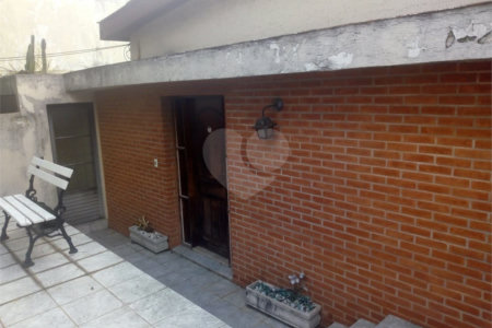 Casa Térrea à venda com 3 quartos, sendo 1 suíte,  em Jardim Prudência, São Paulo, SP