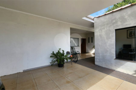 Casa à venda com 3 quartos, sendo 1 suíte,  em Cidade Jardim, Araraquara, SP