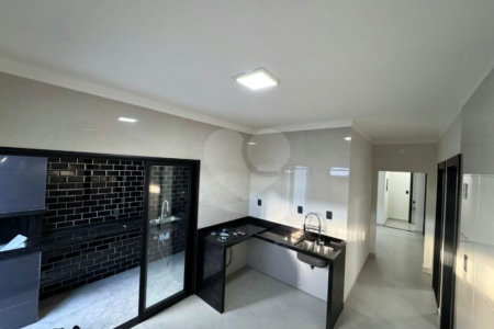 Casa à venda com 3 quartos, sendo 1 suíte, em Bosque dos Eucaliptos, São José dos Campos, SP
