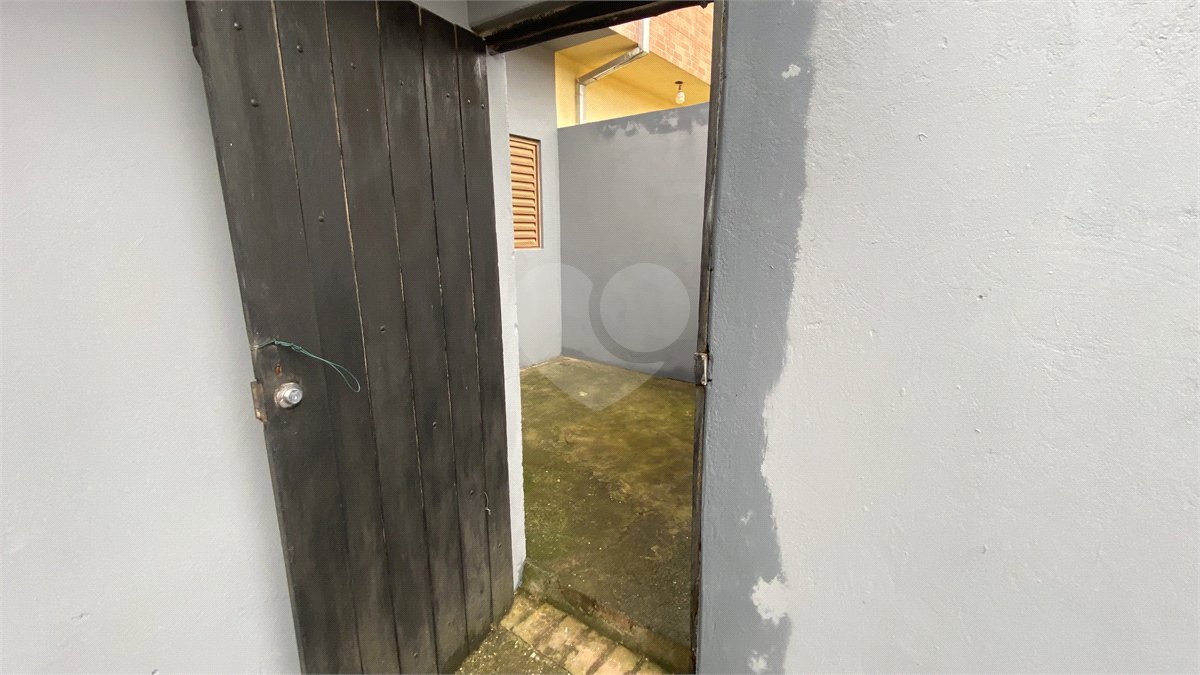 Casa para alugar com 2 quartos, sendo 1 suíte,  em Vila Carolina, Itapetininga, SP