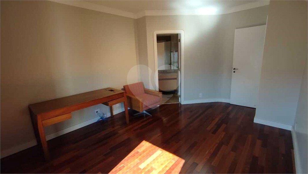 Duplex para alugar com 3 suítes em Real Parque, São Paulo, SP