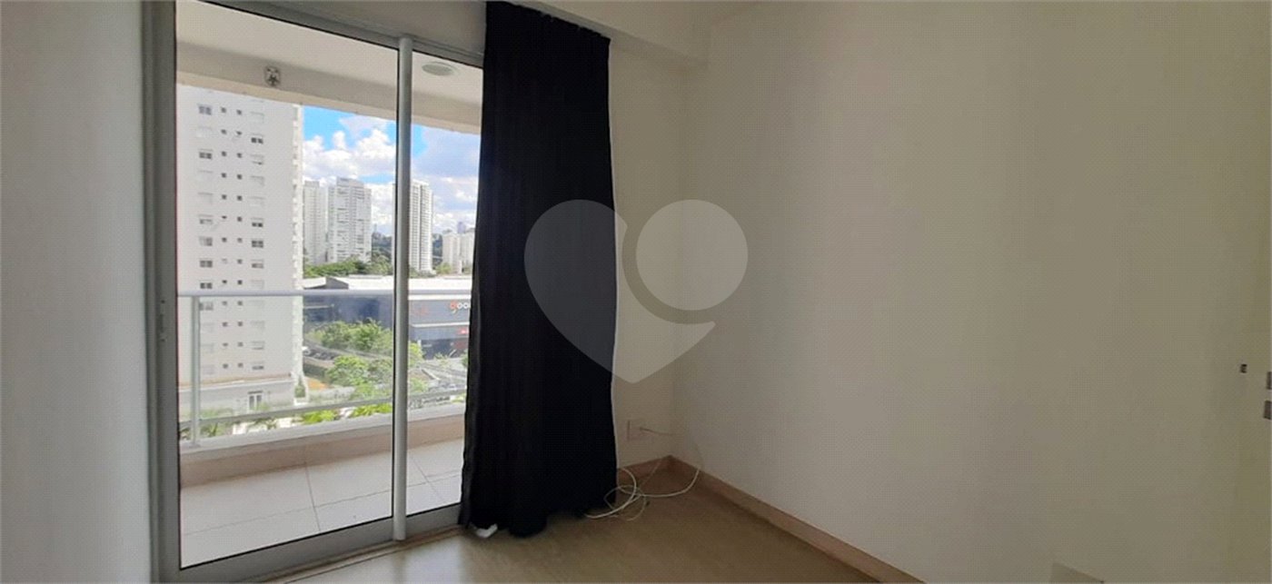 Apartamento à venda com 2 quartos em Vila Anastácio, São Paulo, SP
