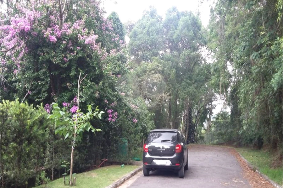 Casa à venda com 5 quartos, sendo 2 suítes, no condomínio Alpes da Cantareira, Mairiporã - SP