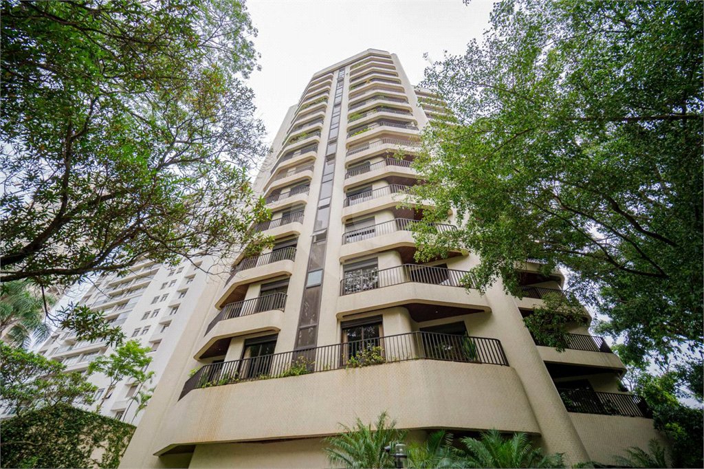 Apartamento à venda com 4 quartos, sendo 2 suítes,  em Vila Suzana, São Paulo, SP