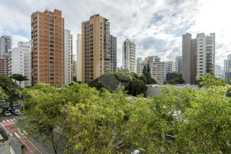 Apartamento à venda com 3 quartos, sendo 1 suíte, em Vila Uberabinha, São Paulo, SP