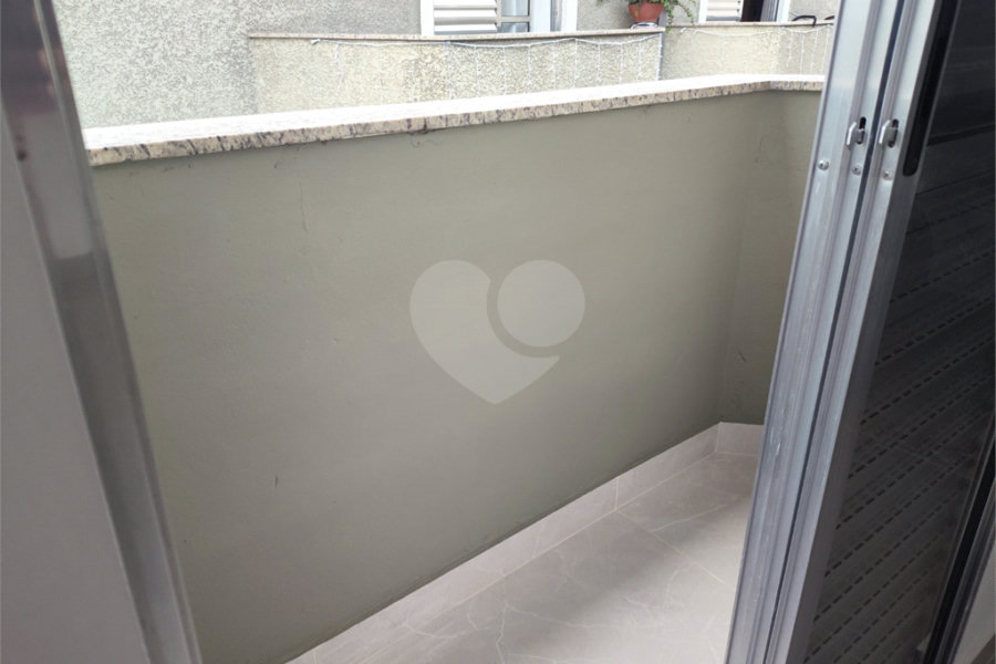 Casa à venda com 3 quartos, sendo 1 suíte,  no condomínio Res Saint Honoré, São Paulo - SP