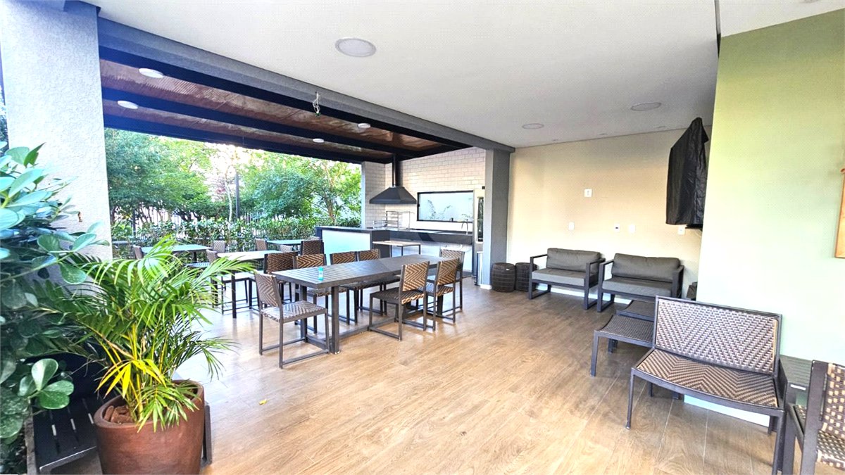 Apartamento à venda ou para alugar com 3 suítes em Chácara Santo Antônio, São Paulo, SP