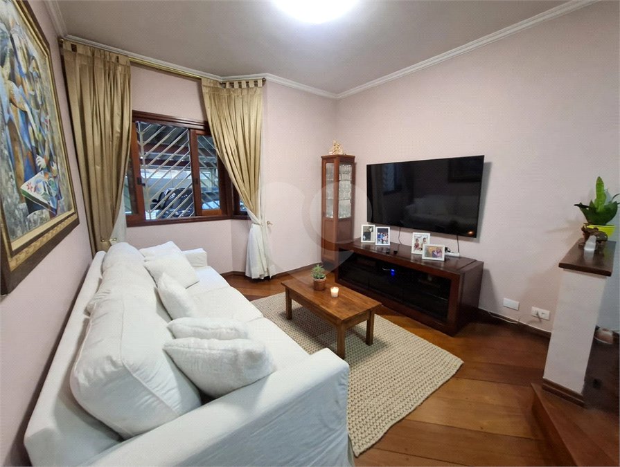 Sobrado à venda com 3 quartos, sendo 2 suítes, em Santana, São Paulo, SP