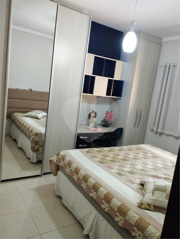 Sobrado à venda com 3 quartos, sendo 1 suíte, em Bosque dos Eucaliptos, São José dos Campos, SP