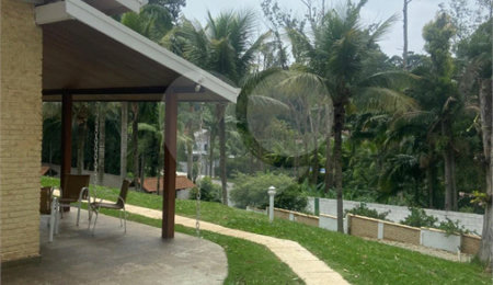 Casa à venda com 3 suítes em Chácara Granja Velha, Cotia, SP