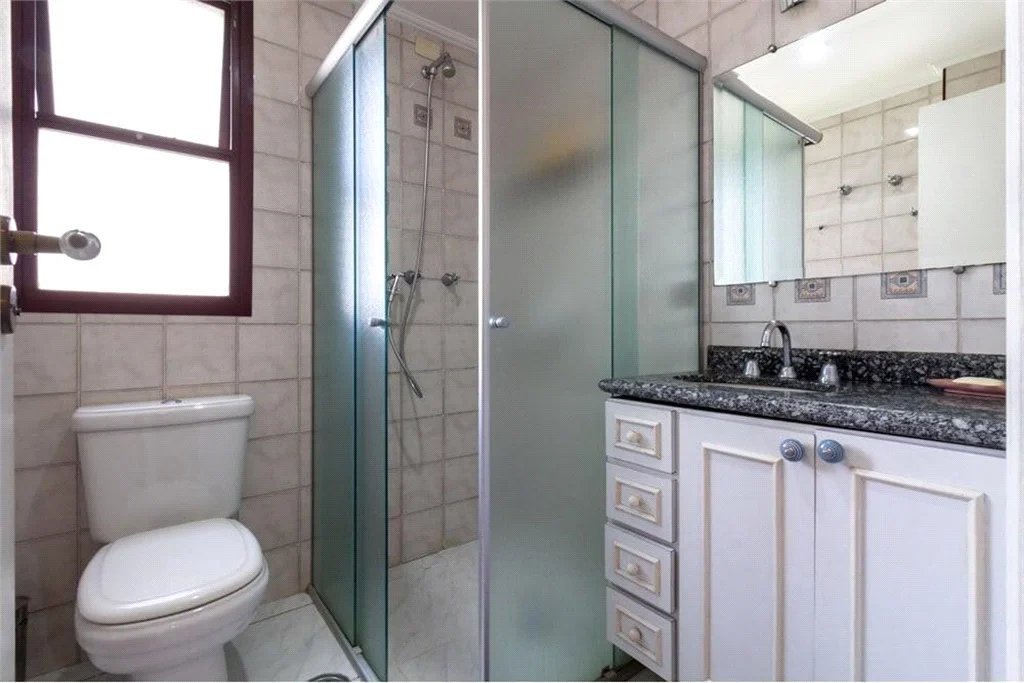 Apartamento à venda com 3 quartos, sendo 1 suíte, em Vila Hamburguesa, São Paulo, SP