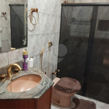 Sobrado à venda com 3 quartos, sendo 1 suíte, em Jardim Nova América, Araraquara, SP