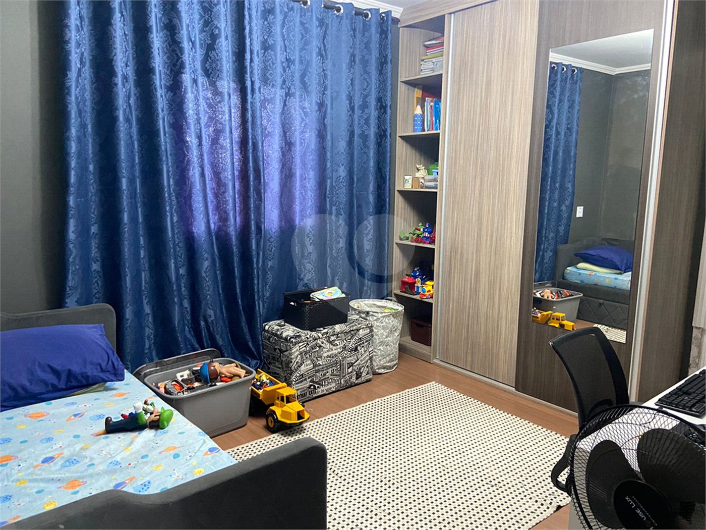 Casa à venda com 3 quartos, sendo 2 suítes, em Jardim Medina, Poá, SP